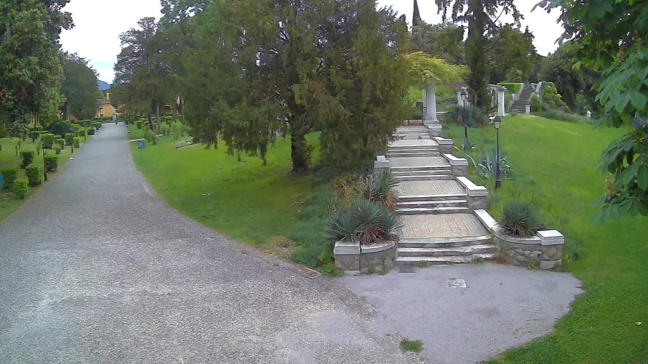 Spletna kamera park Coronini Kronberg – Gorica