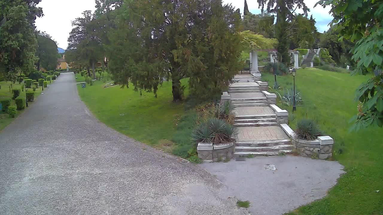 Parco Coronini-Cronberg Live Webcam – Green Oasis
