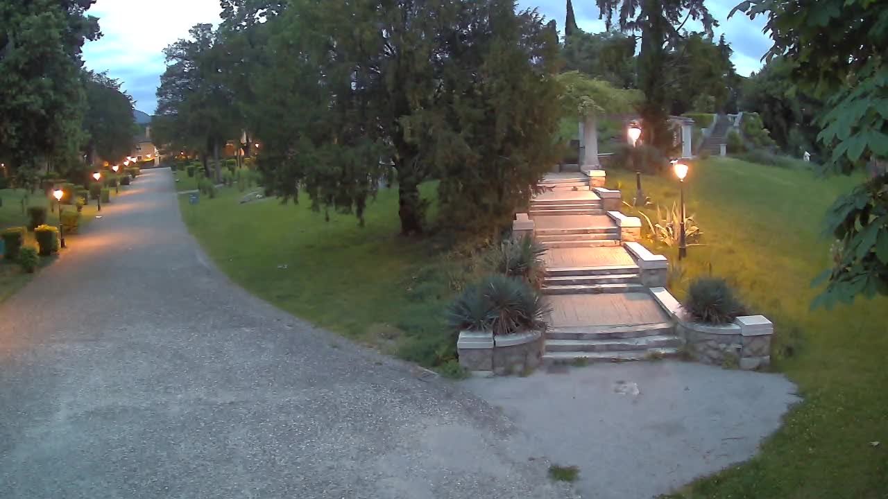 Parco Coronini-Cronberg Live Webcam – Green Oasis