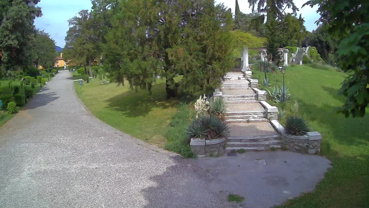 Parco Coronini-Cronberg Live Webcam – Green Oasis