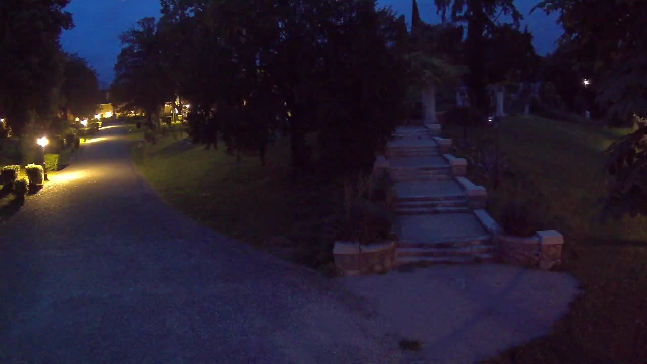 Parco Coronini-Cronberg Live Webcam – Green Oasis