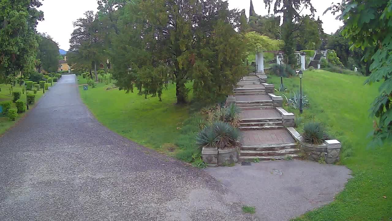 Spletna kamera park Coronini Kronberg – Gorica