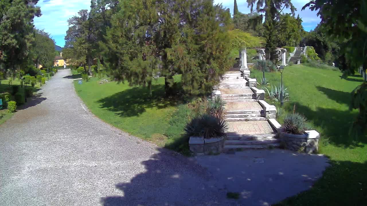 Parco Coronini-Cronberg Live Webcam – Green Oasis