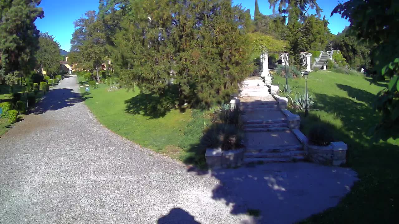 Parco Coronini-Cronberg Live Webcam – Green Oasis