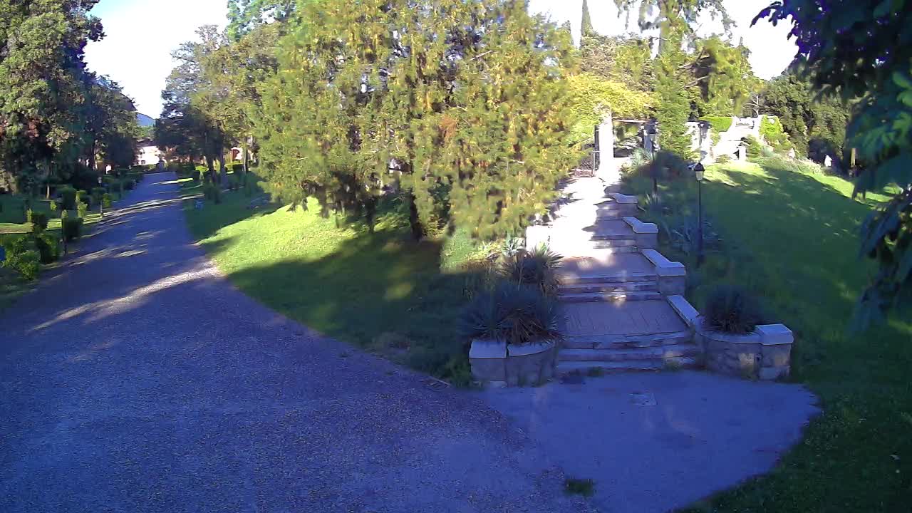 Spletna kamera park Coronini Kronberg – Gorica