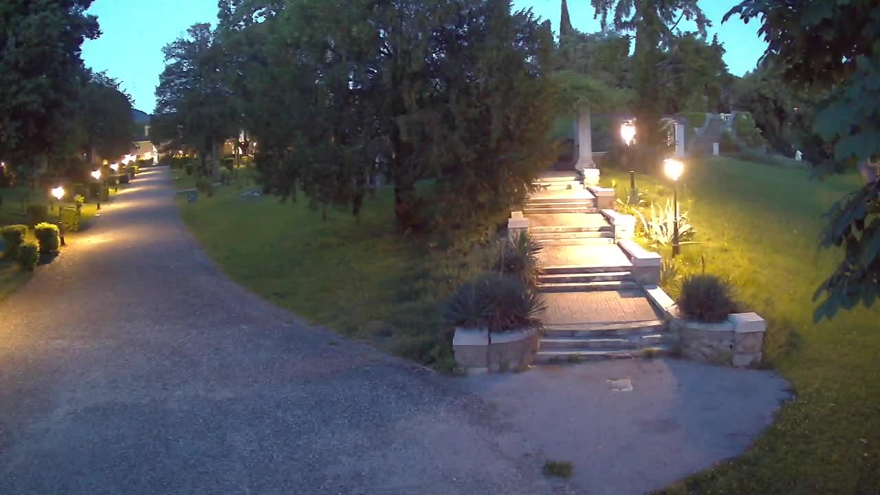 Spletna kamera park Coronini Kronberg – Gorica