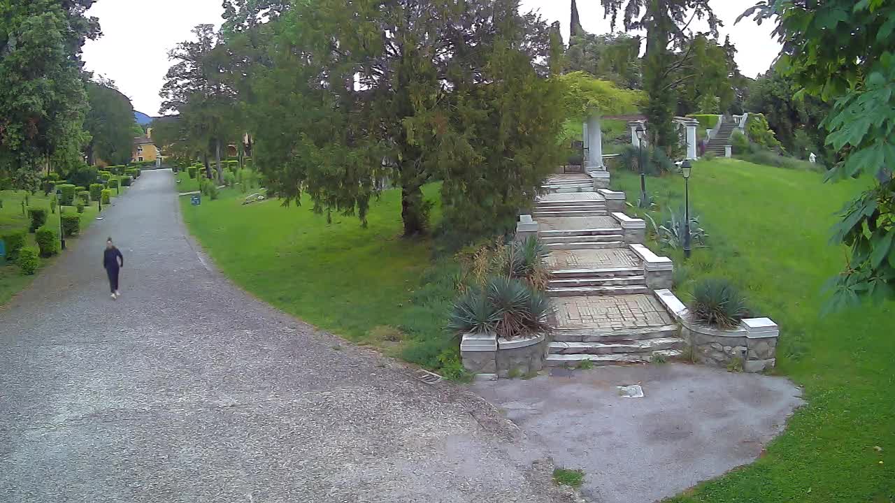 Spletna kamera park Coronini Kronberg – Gorica