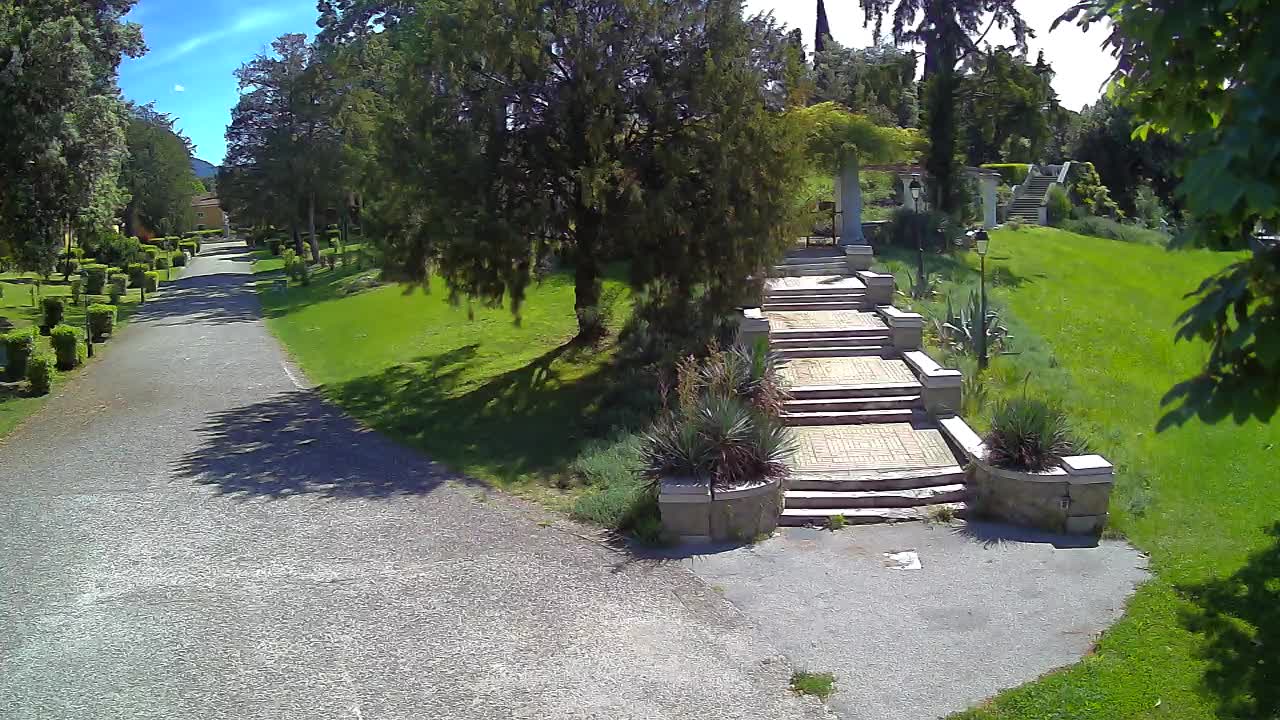 Spletna kamera park Coronini Kronberg – Gorica