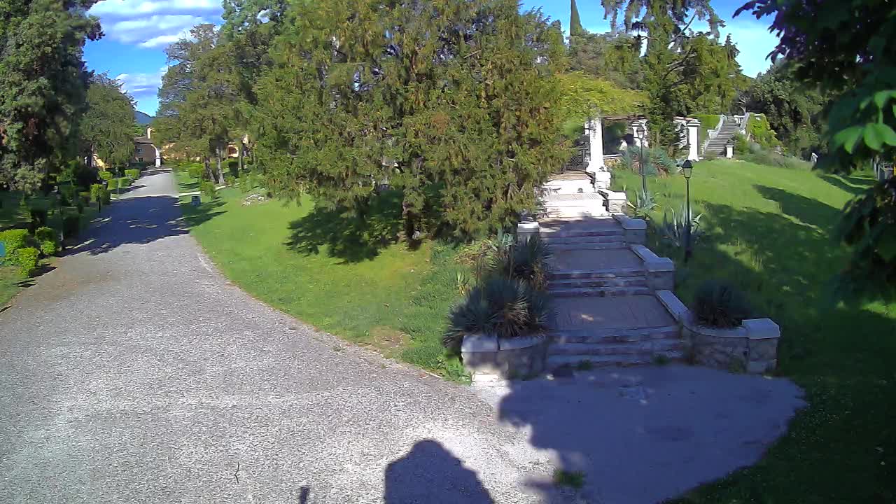 Parco Coronini-Cronberg Live Webcam – Green Oasis