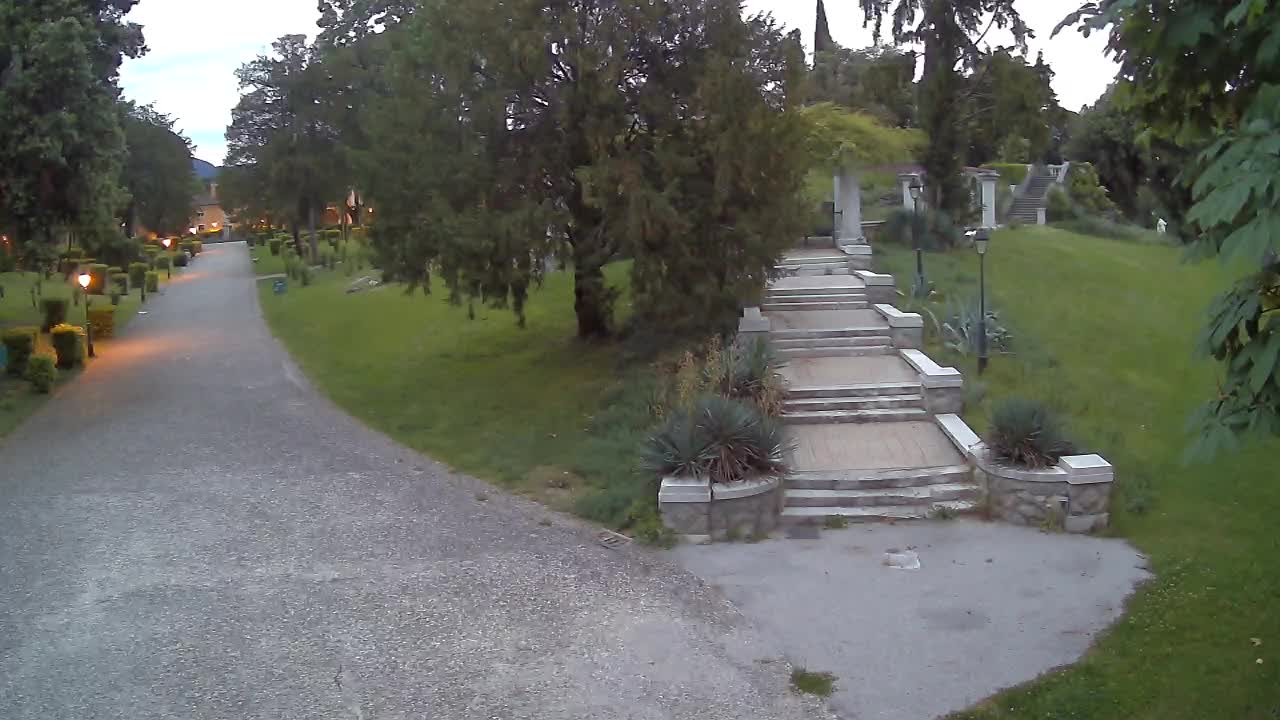 Spletna kamera park Coronini Kronberg – Gorica