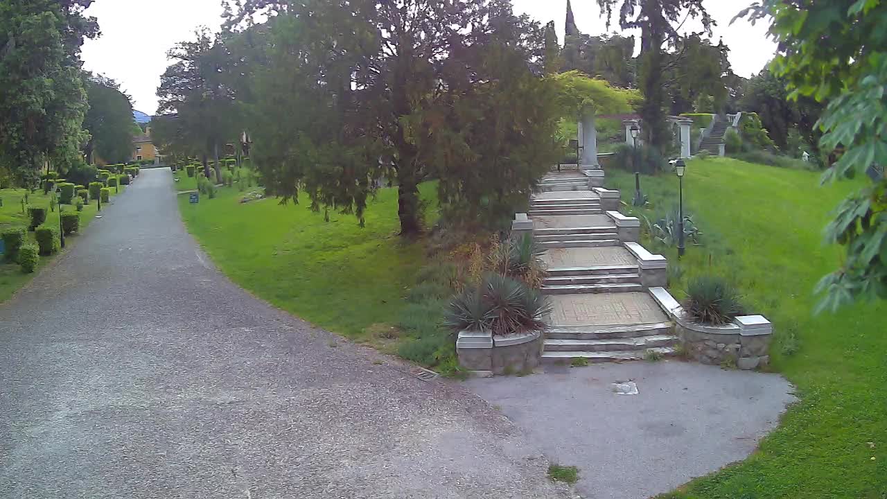 Parco Coronini-Cronberg Live Webcam – Green Oasis