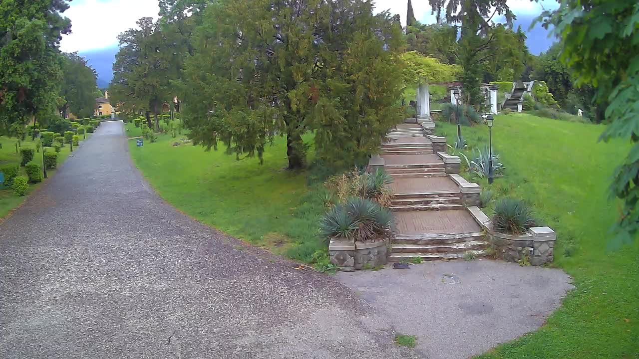 Spletna kamera park Coronini Kronberg – Gorica