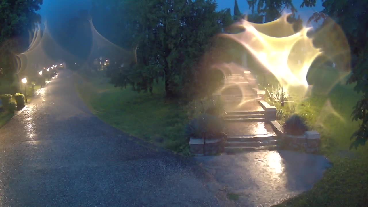 Parco Coronini-Cronberg Live Webcam – Green Oasis