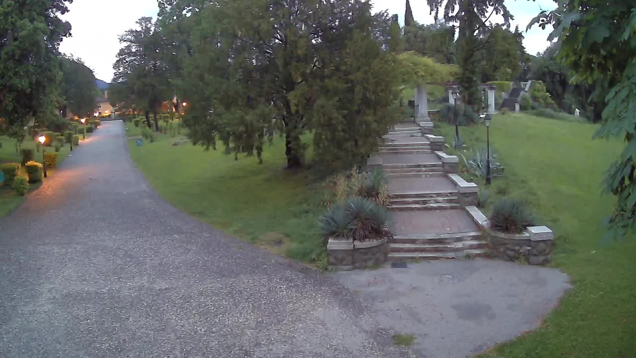 Spletna kamera park Coronini Kronberg – Gorica