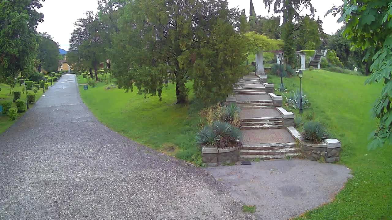 Parco Coronini-Cronberg Live Webcam – Green Oasis