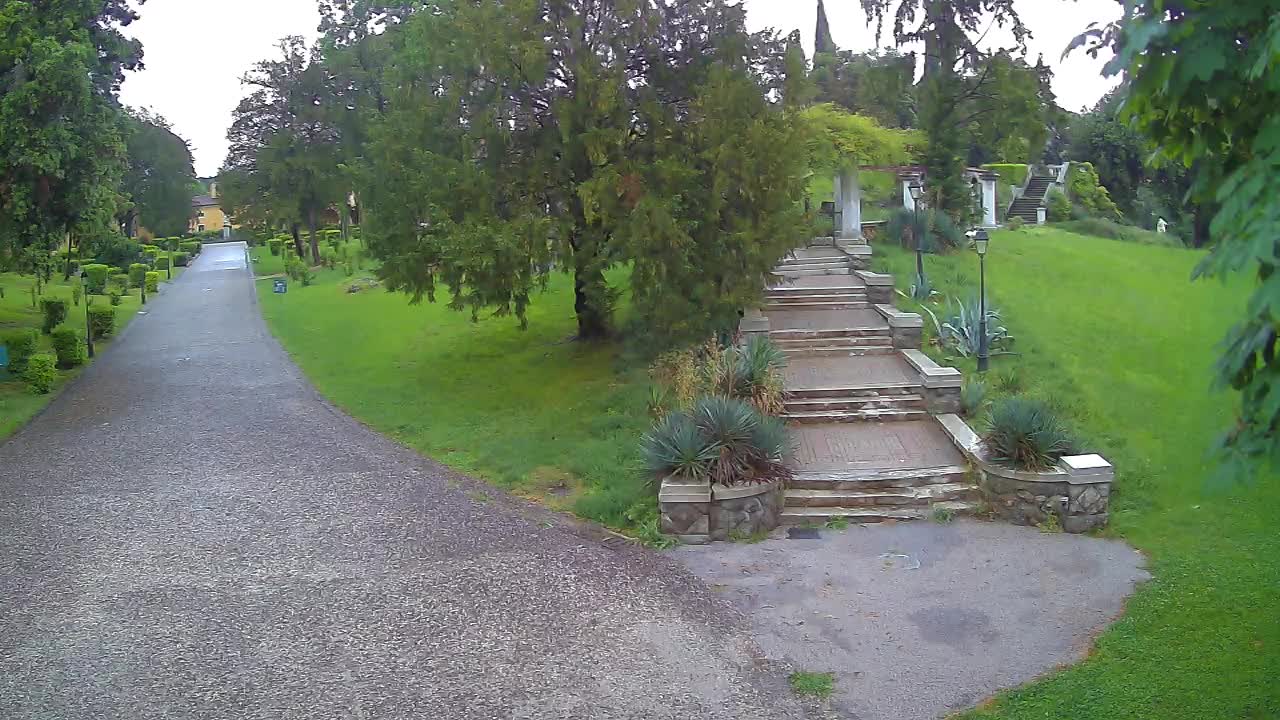 Spletna kamera park Coronini Kronberg – Gorica
