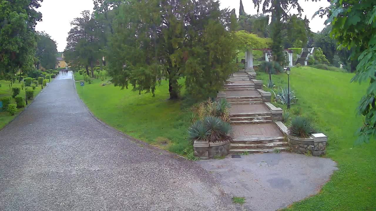 Parco Coronini-Cronberg Live Webcam – Green Oasis