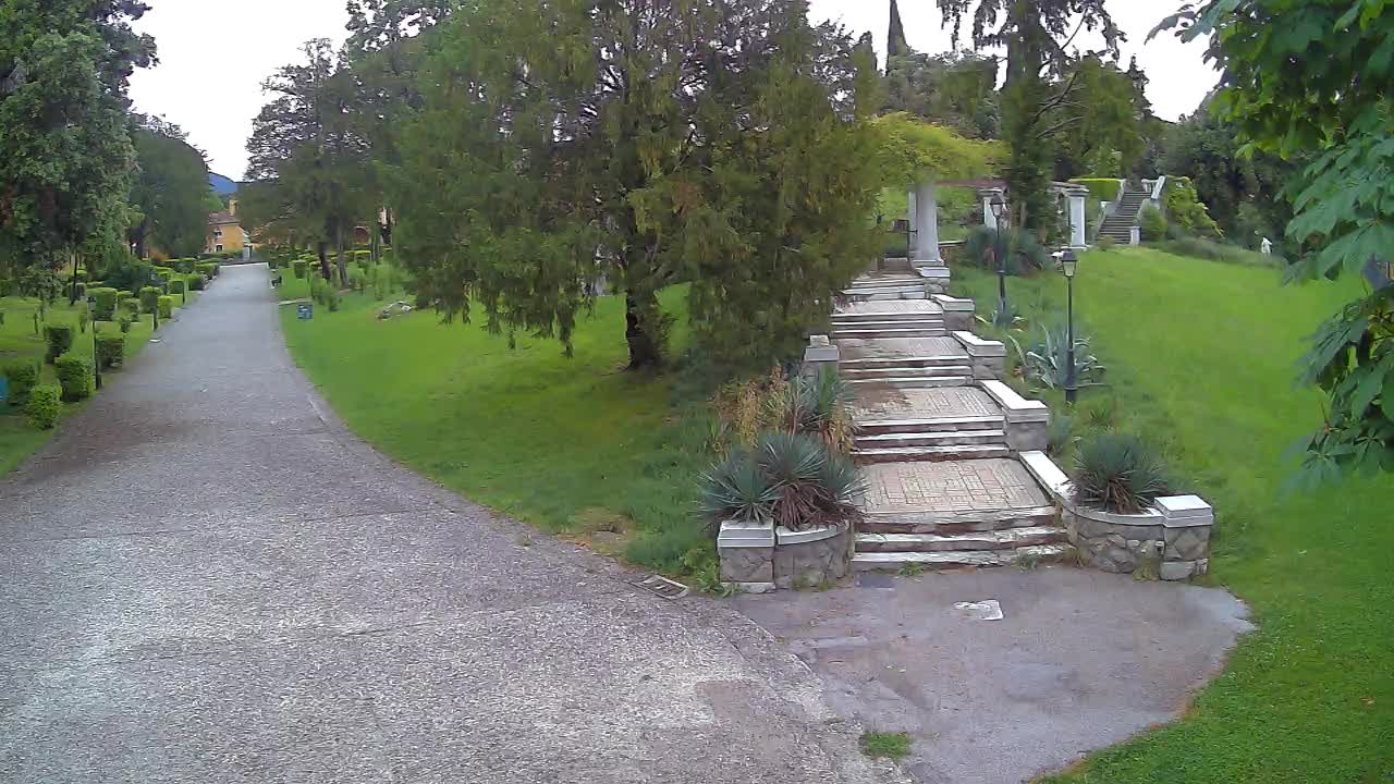 Spletna kamera park Coronini Kronberg – Gorica