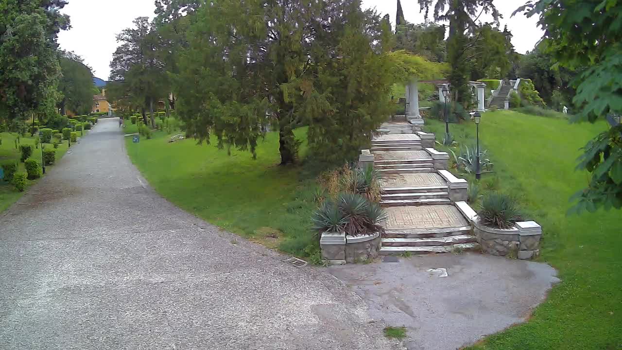 Parco Coronini-Cronberg Live Webcam – Green Oasis