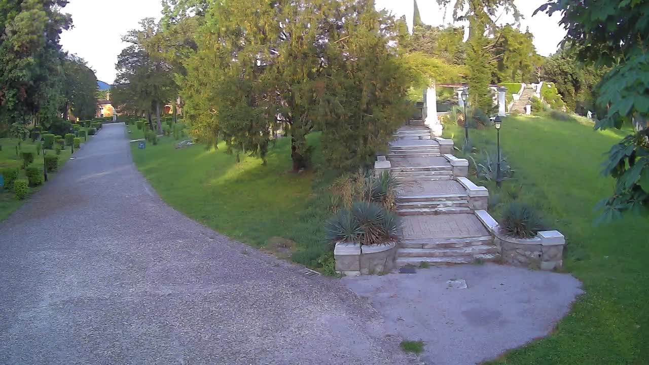 Spletna kamera park Coronini Kronberg – Gorica