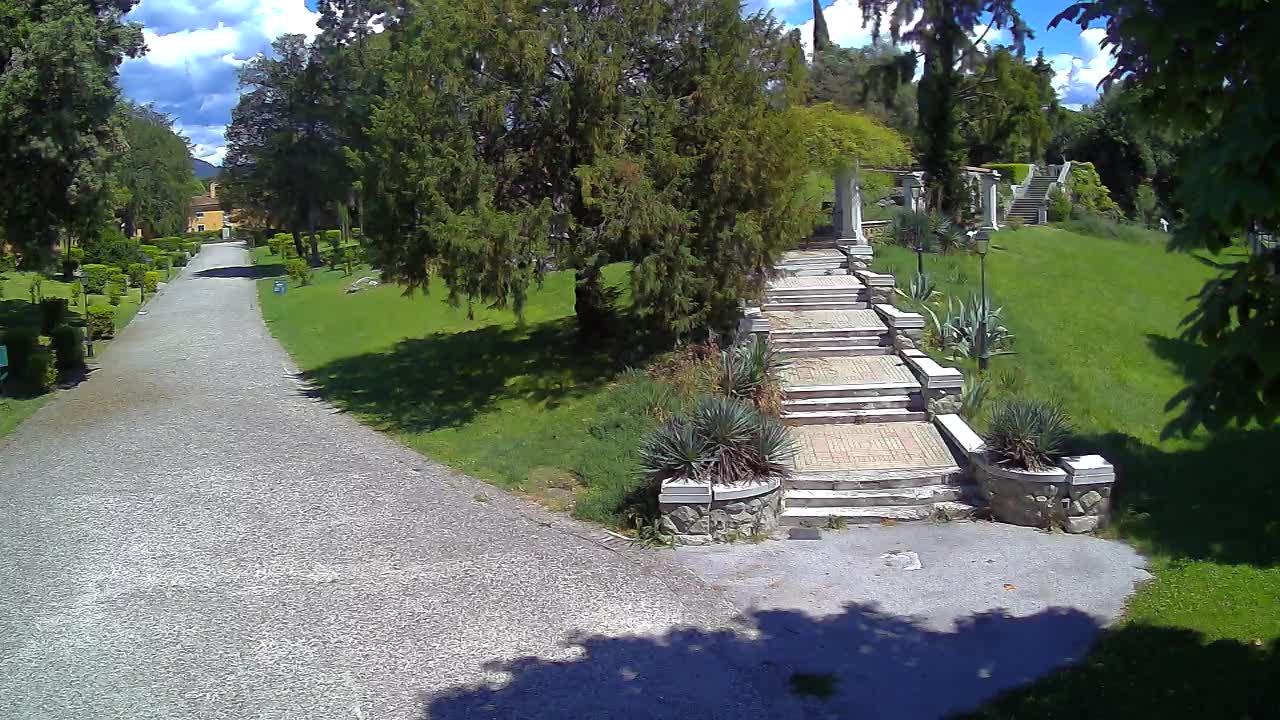 Parco Coronini-Cronberg Live Webcam – Green Oasis