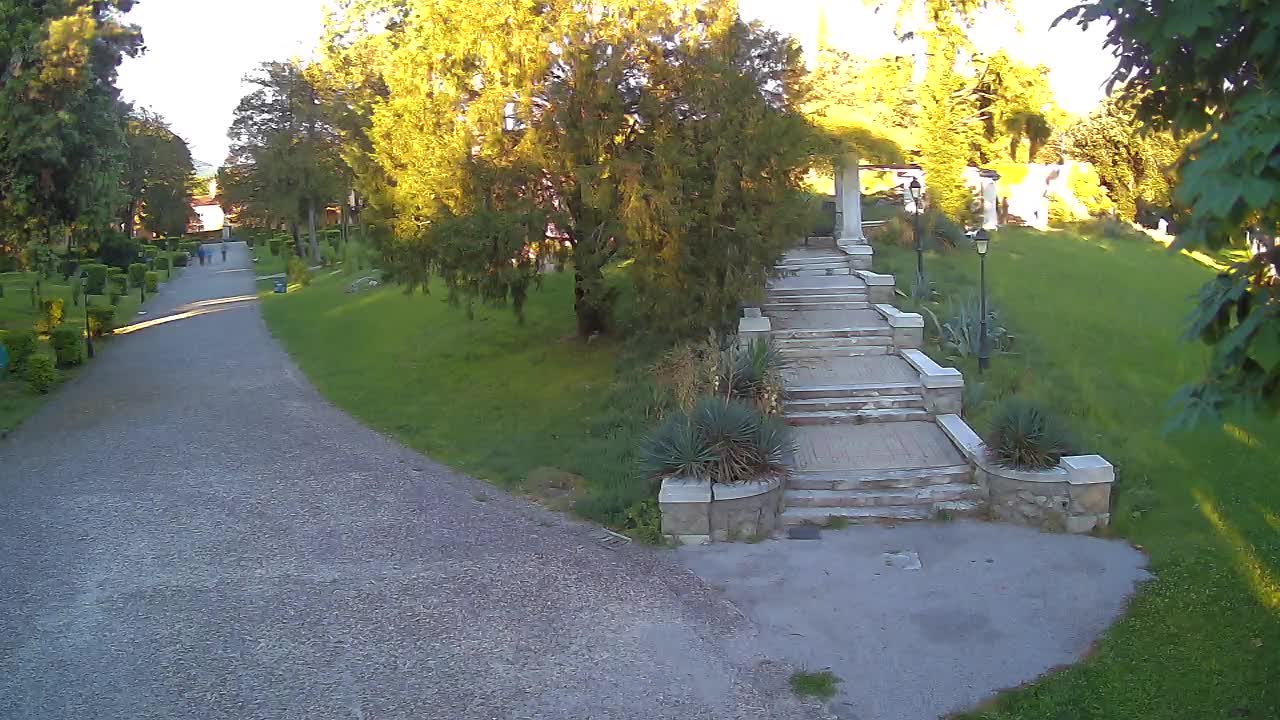 Spletna kamera park Coronini Kronberg – Gorica