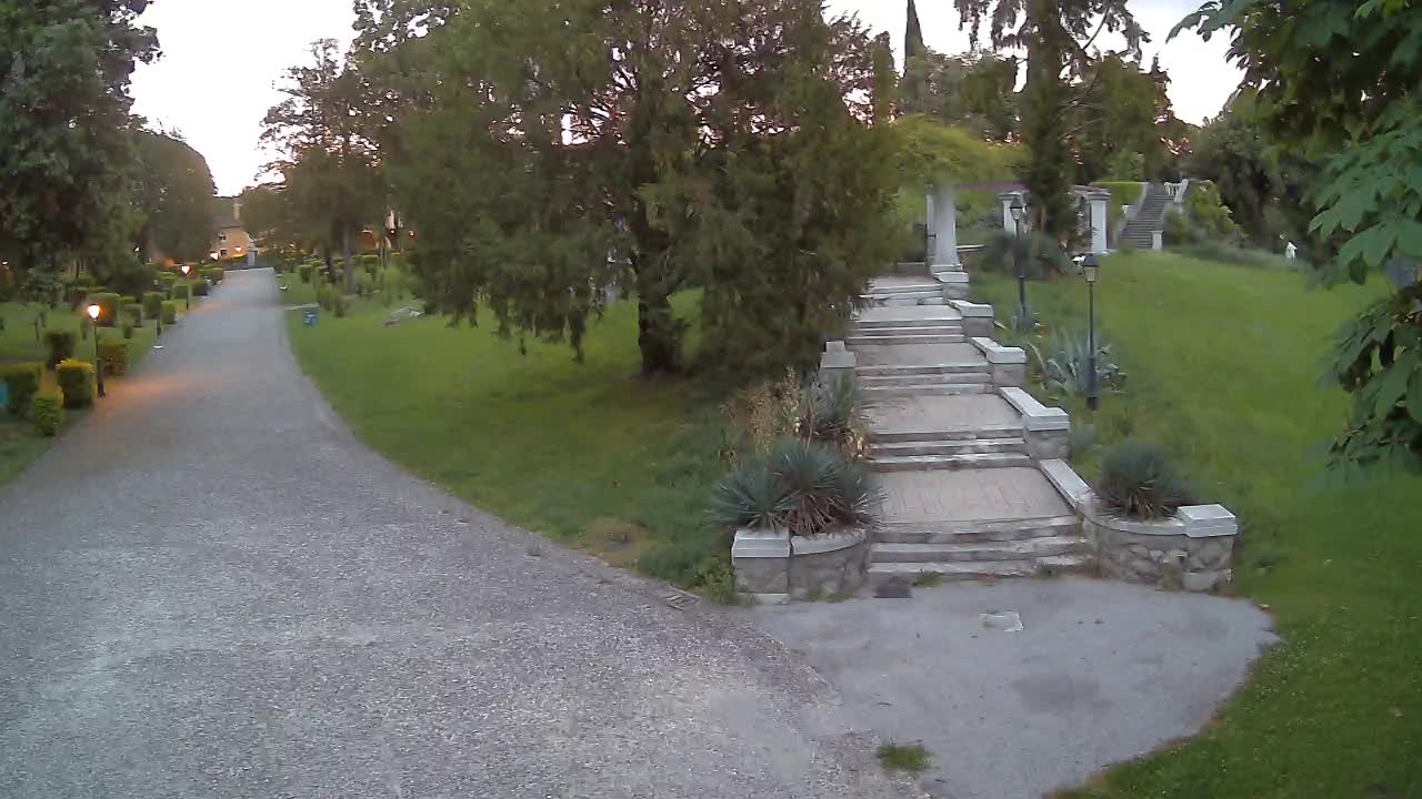 Parco Coronini-Cronberg Live Webcam – Green Oasis
