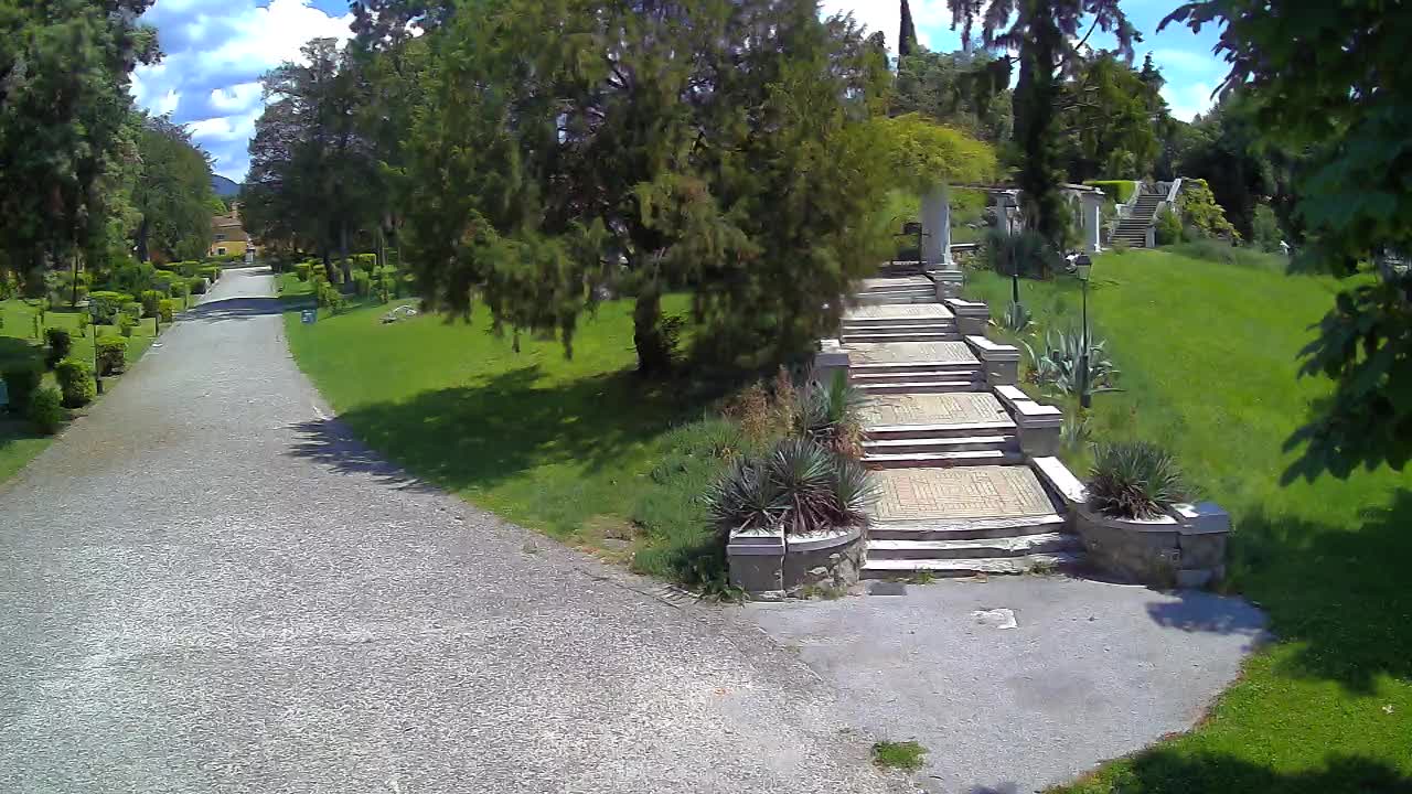 Spletna kamera park Coronini Kronberg – Gorica
