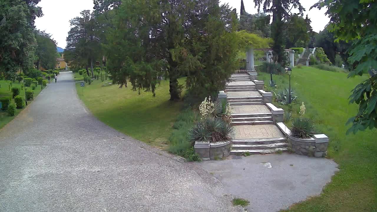 Parco Coronini-Cronberg Live Webcam – Green Oasis