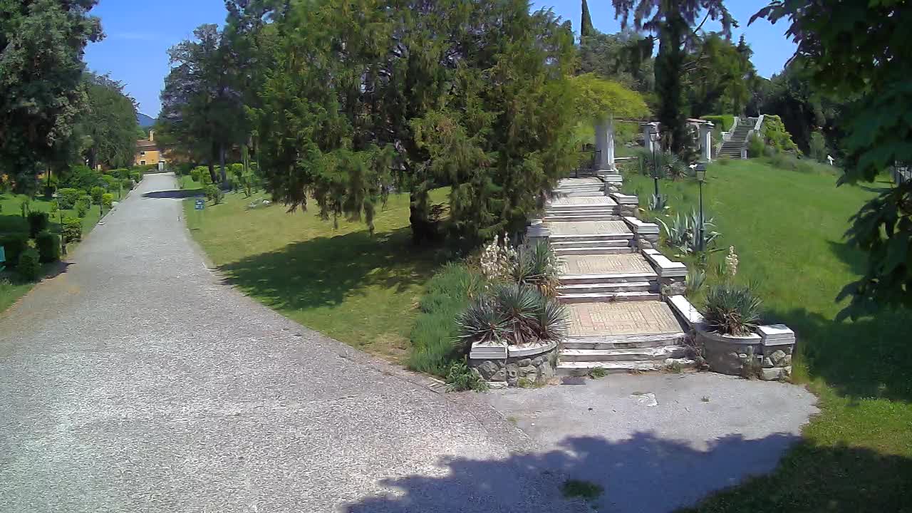 Parco Coronini-Cronberg Live Webcam – Green Oasis