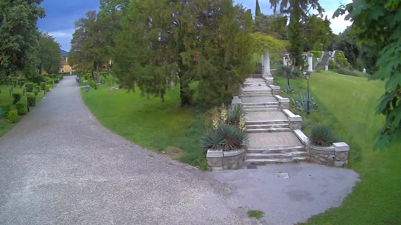 Parco Coronini-Cronberg Live Webcam – Green Oasis