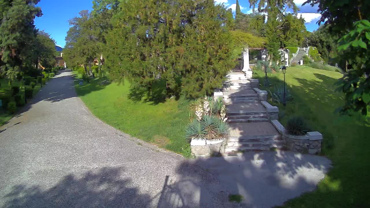 Spletna kamera park Coronini Kronberg – Gorica