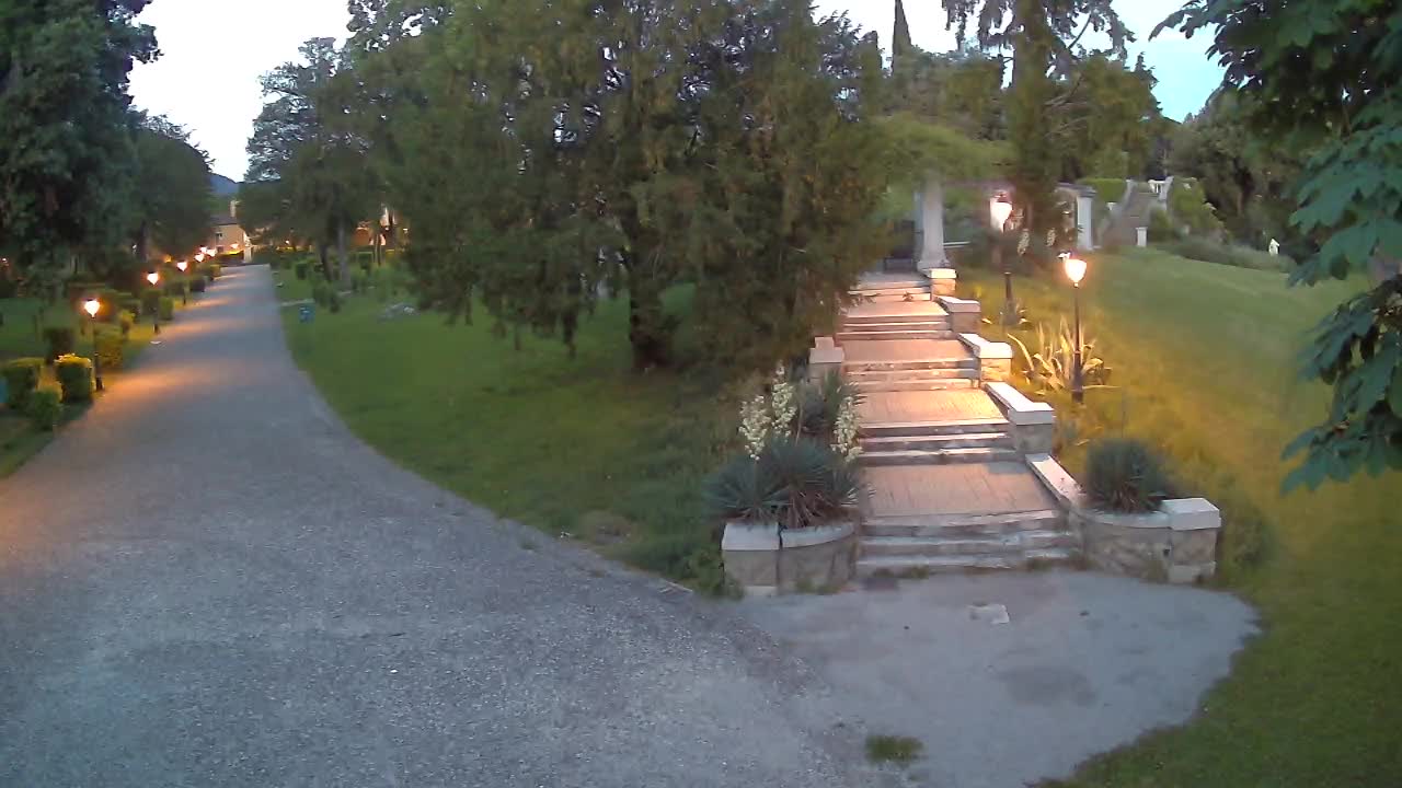 Spletna kamera park Coronini Kronberg – Gorica