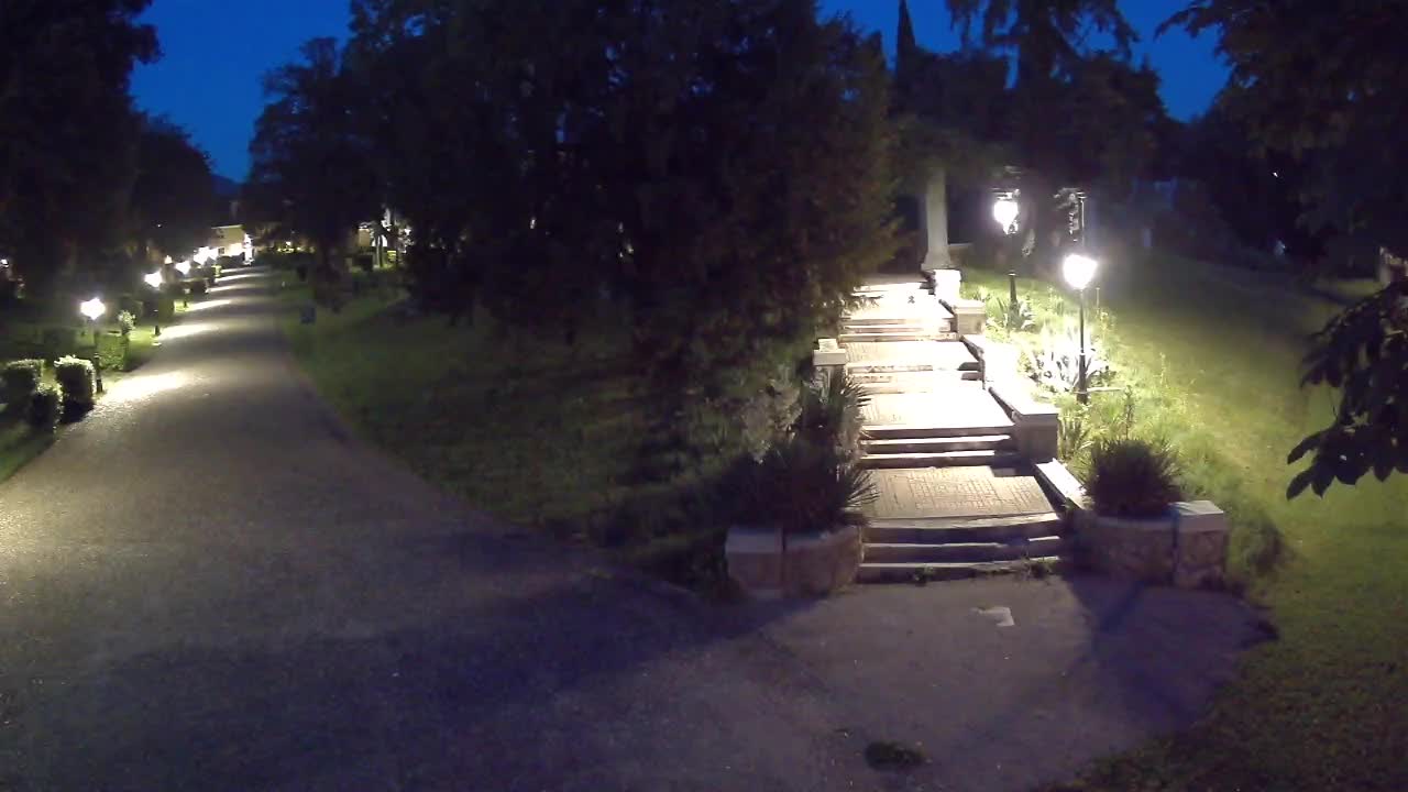 Parco Coronini-Cronberg Live Webcam – Green Oasis
