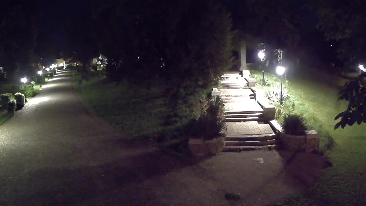 Parco Coronini-Cronberg Live Webcam – Green Oasis