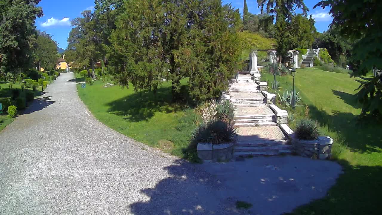 Parco Coronini-Cronberg Live Webcam – Green Oasis
