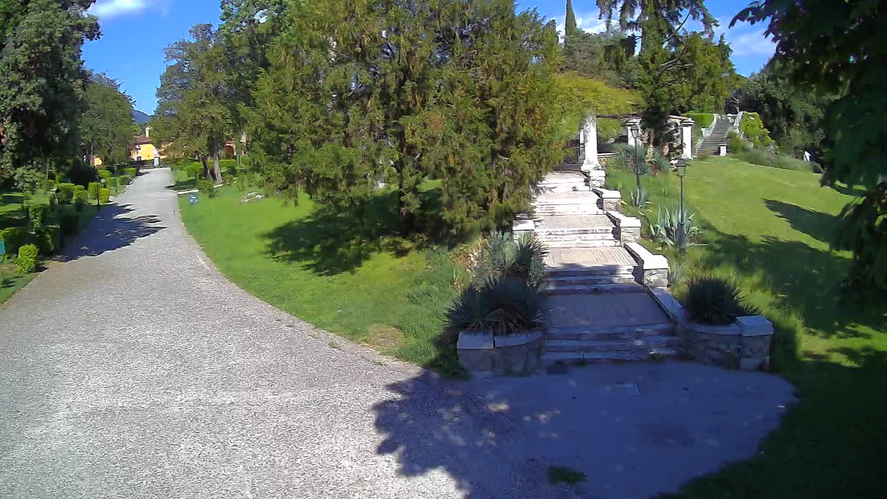 Parco Coronini-Cronberg Live Webcam – Green Oasis