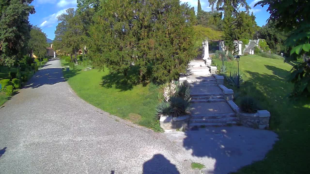 Parco Coronini-Cronberg Live Webcam – Green Oasis