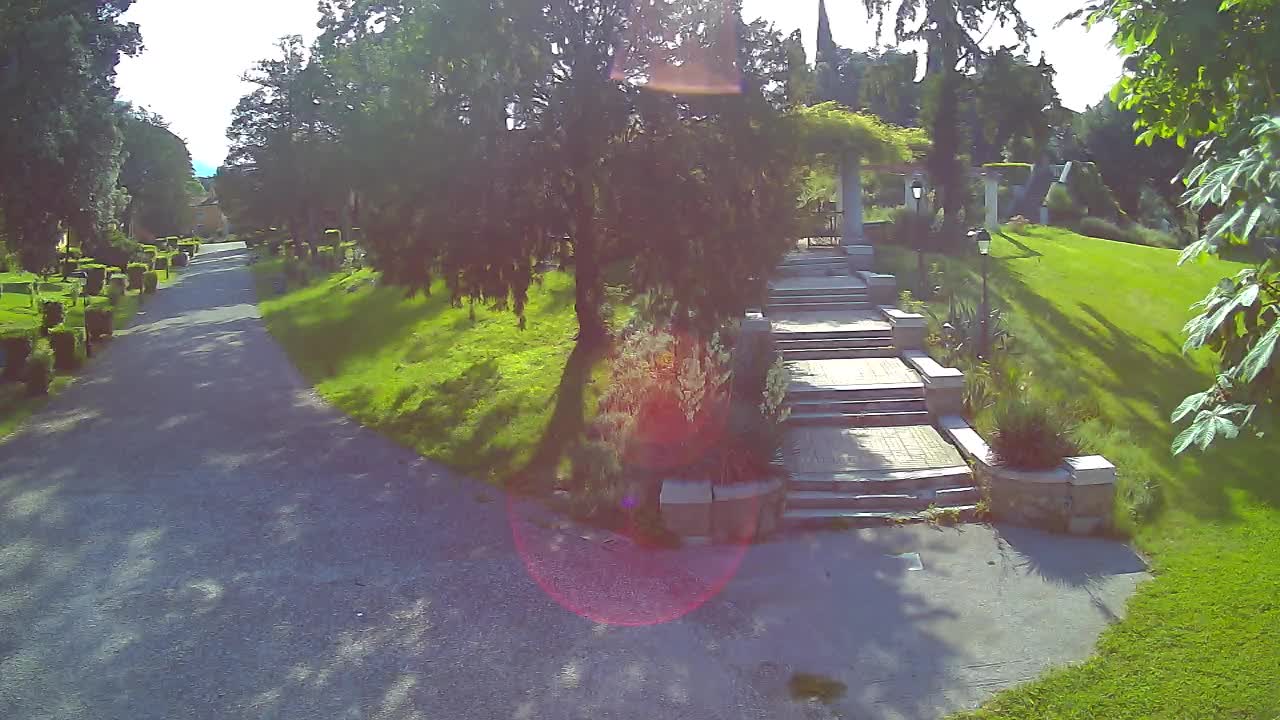 Spletna kamera park Coronini Kronberg – Gorica
