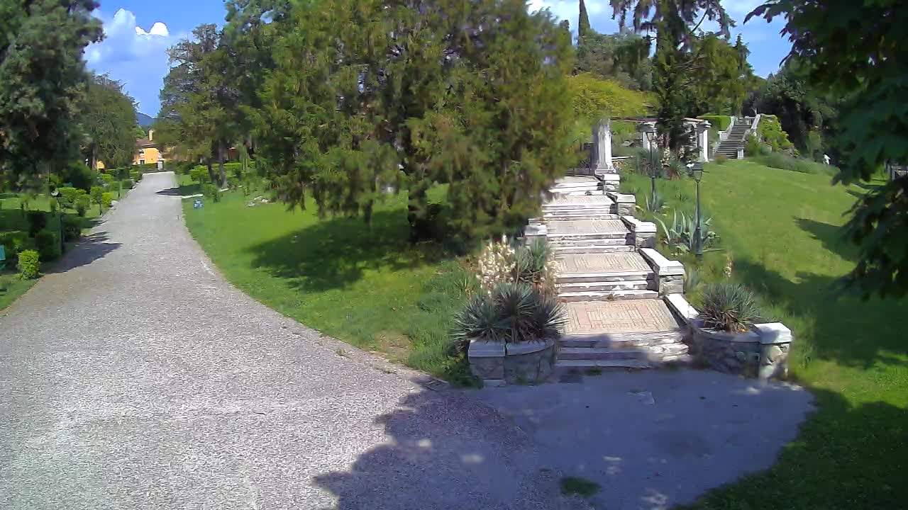 Parco Coronini-Cronberg Live Webcam – Green Oasis
