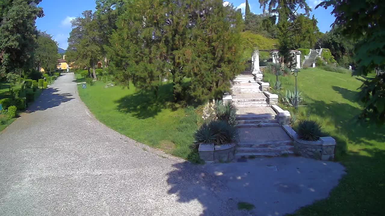 Parco Coronini-Cronberg Live Webcam – Green Oasis