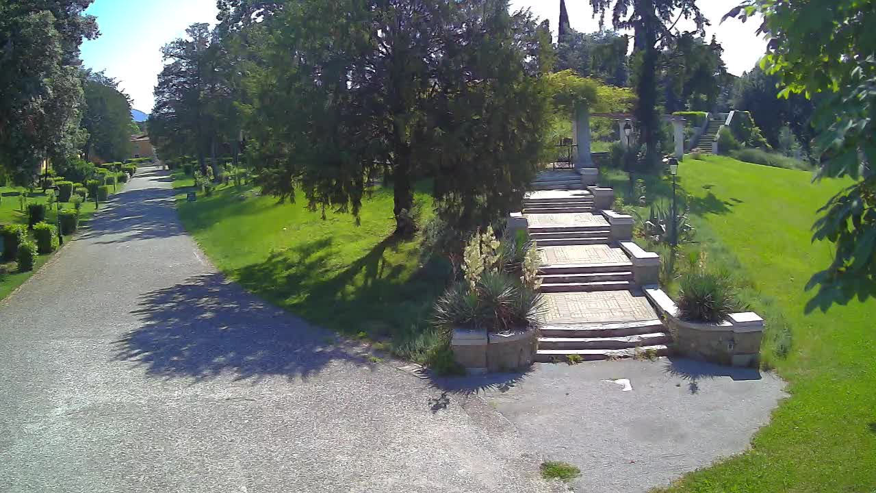 Spletna kamera park Coronini Kronberg – Gorica