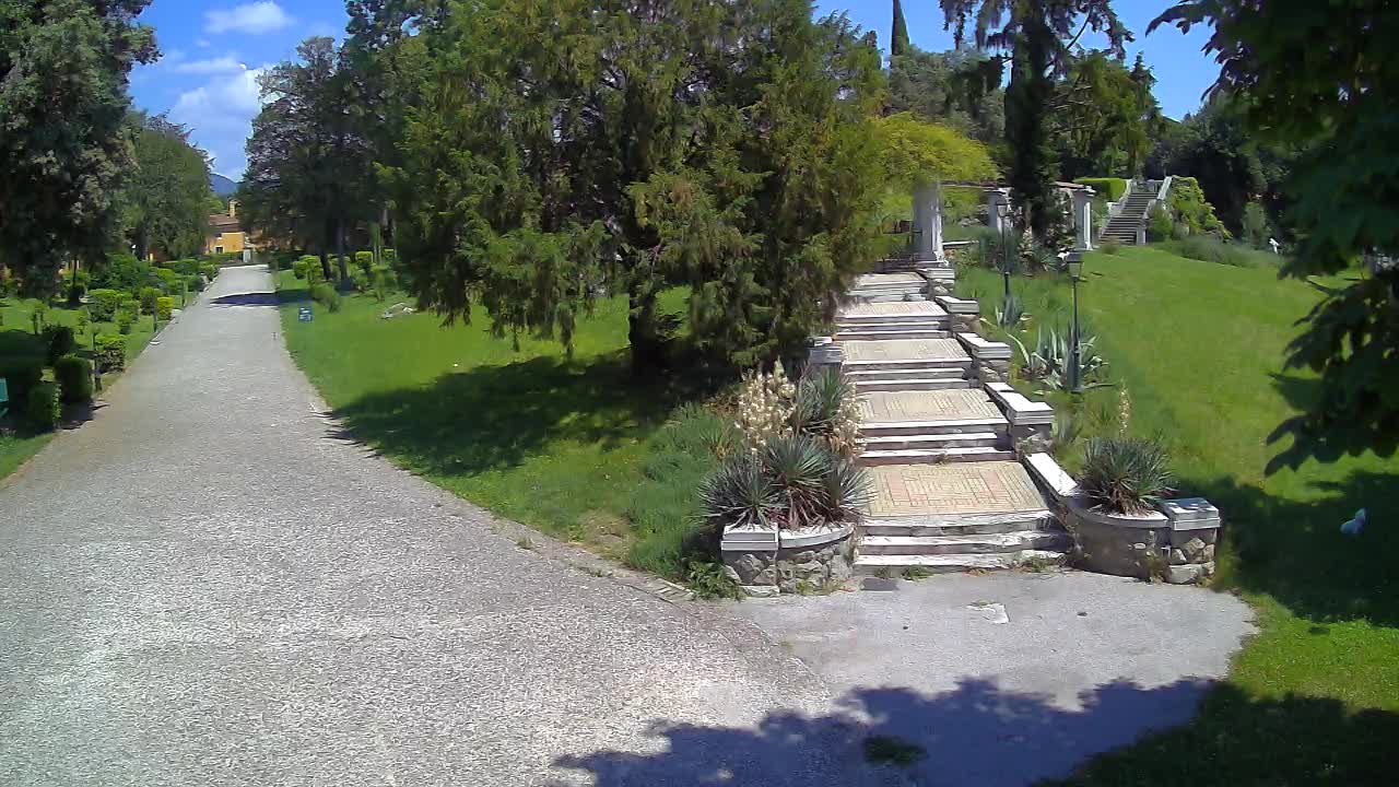 Parco Coronini-Cronberg Live Webcam – Green Oasis