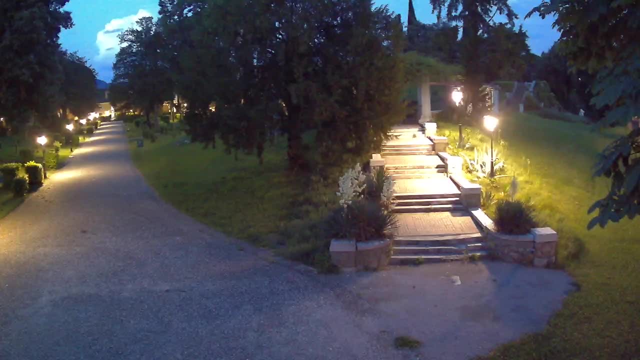 Parco Coronini-Cronberg Live Webcam – Green Oasis
