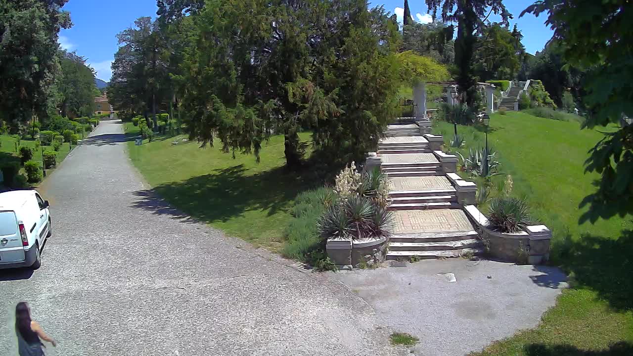 Parco Coronini-Cronberg Live Webcam – Green Oasis