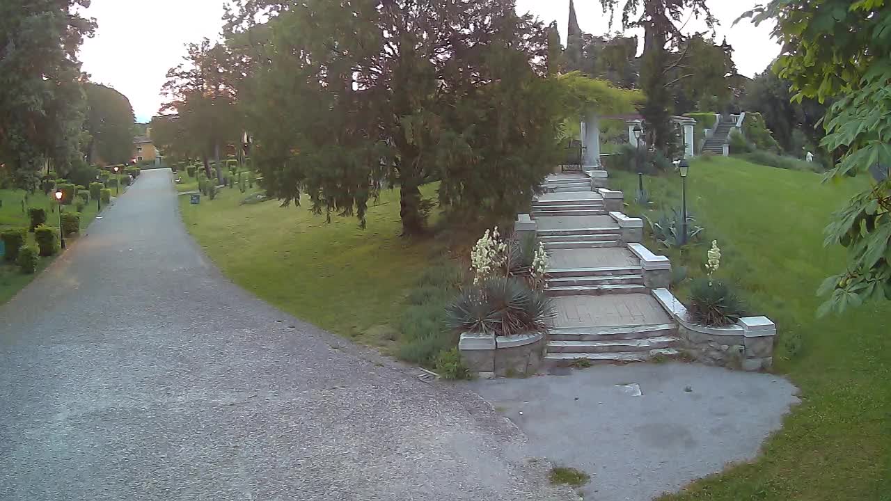 Spletna kamera park Coronini Kronberg – Gorica
