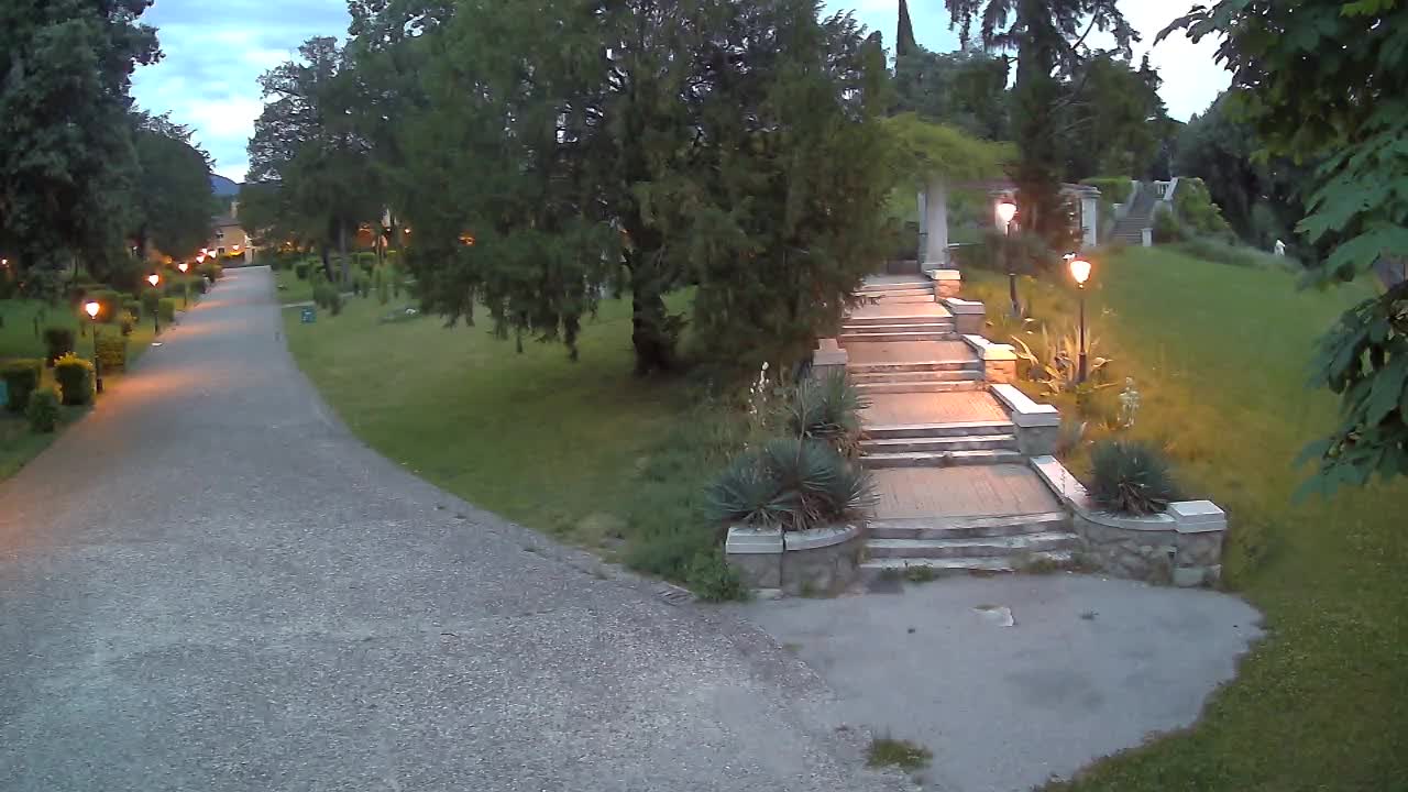 Parco Coronini-Cronberg Live Webcam – Green Oasis