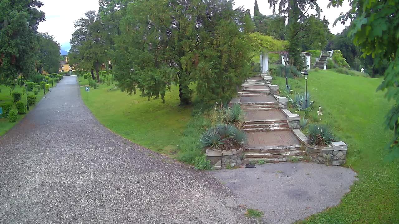 Spletna kamera park Coronini Kronberg – Gorica