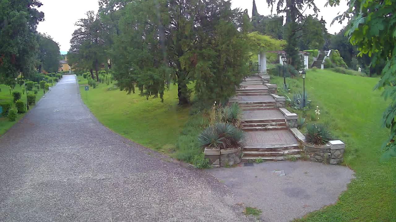 Parco Coronini-Cronberg Live Webcam – Green Oasis