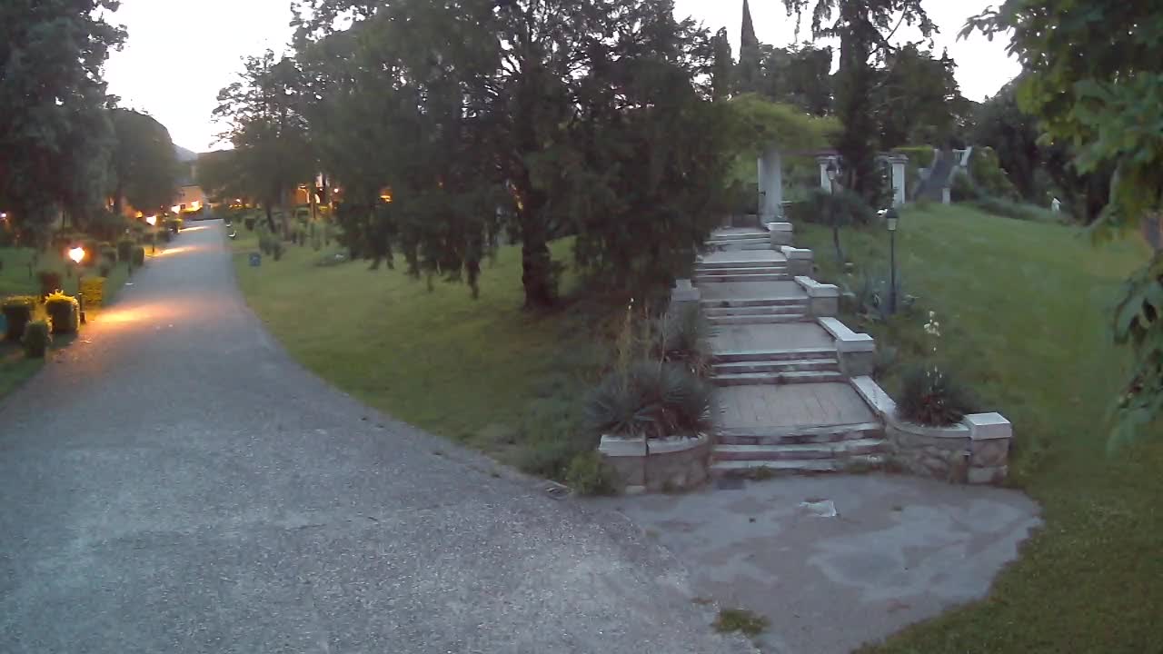 Spletna kamera park Coronini Kronberg – Gorica
